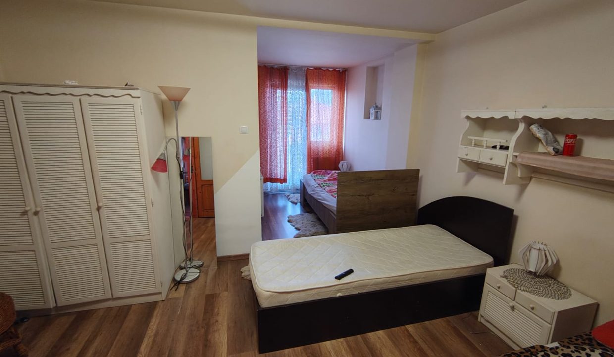 WhatsApp Image 2025-11-15 at 13.03.50 (1)