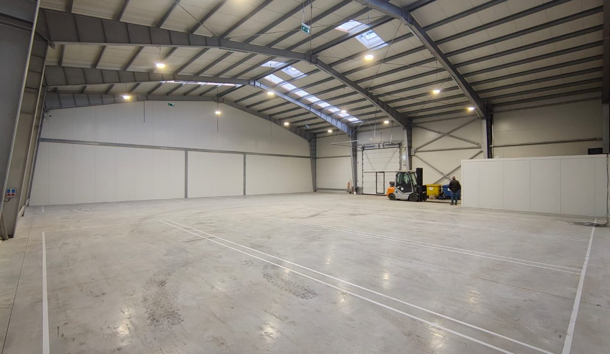 061bd3e4-fc74-404a-b4d6-ca402f5b5248