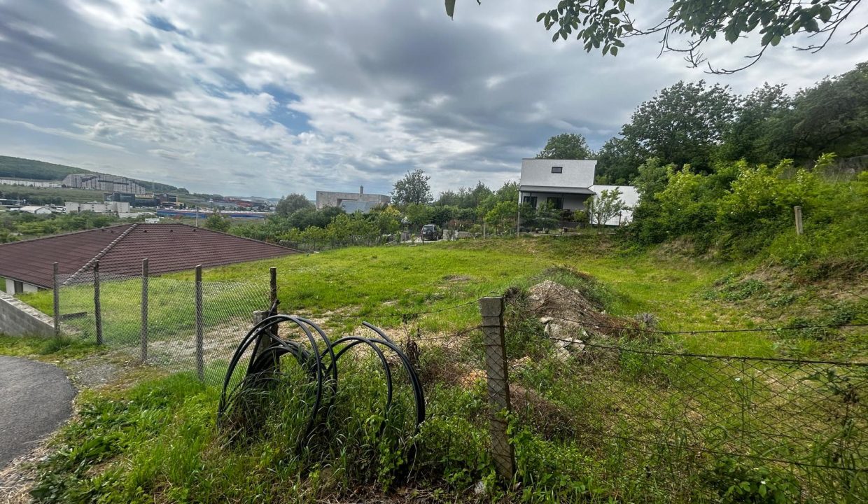 WhatsApp Image 2025-11-27 at 22.44.27 (2)