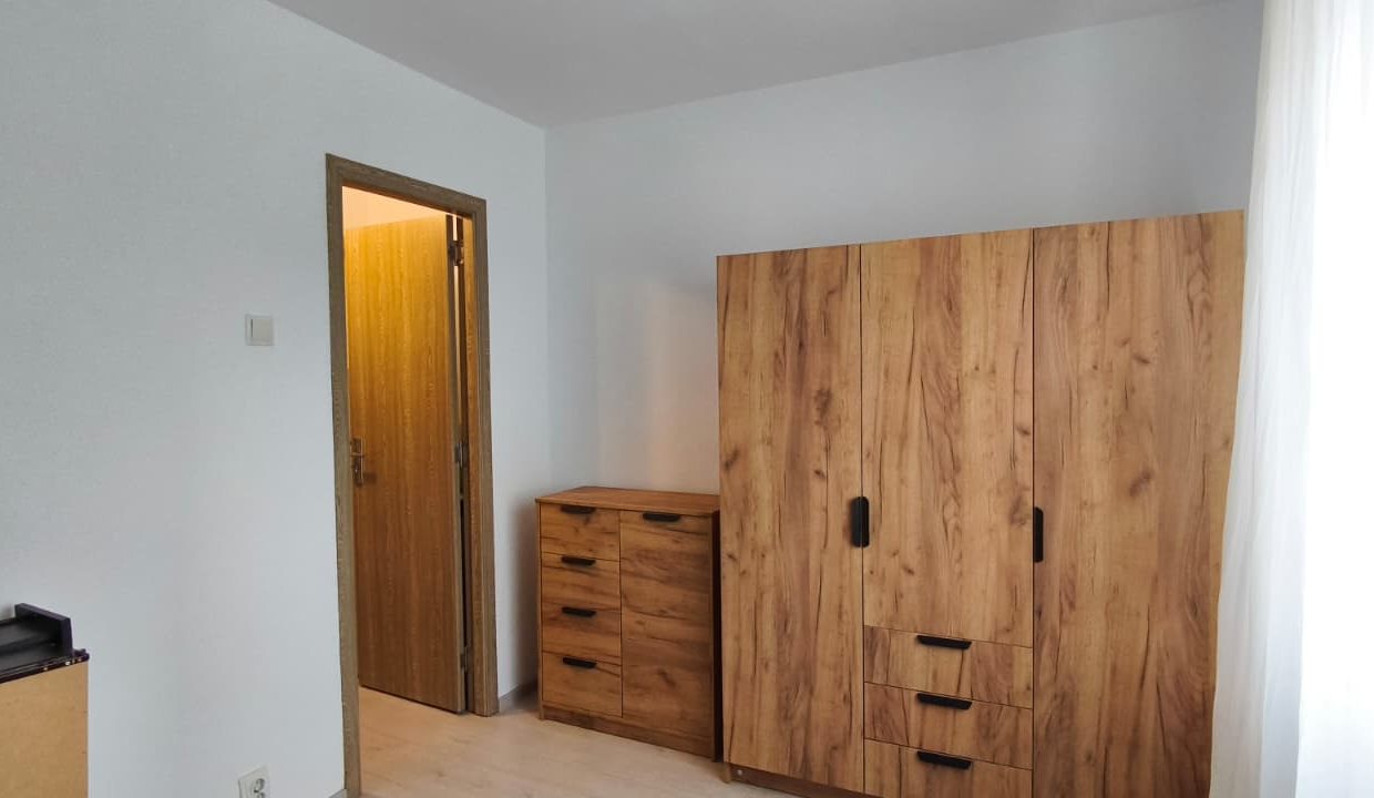 4cf0e945-e1c0-4ddc-9d1d-25e7c269fb88